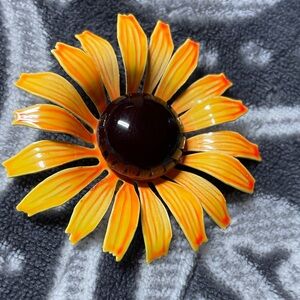 Vibrant Vintage Sunflower Brooch